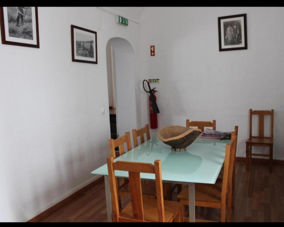 Mont' Sobro Hostel Évora Eksteriør billede